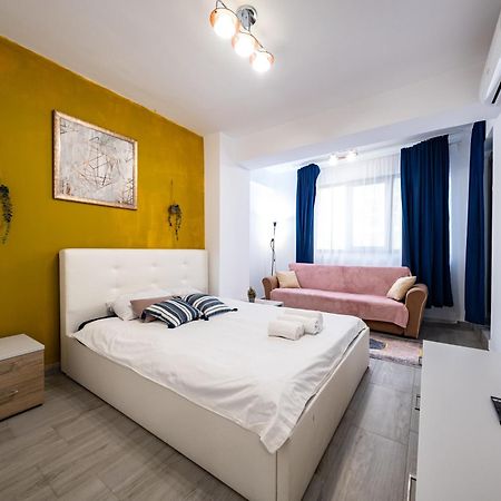 The Golden Studio - With Free Gym Bucureşti Exterior foto